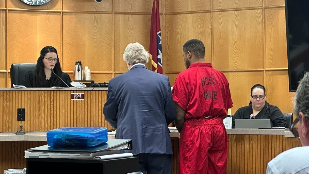Darron Lee makes his first court appearance in Chattanooga after he was arrested and charged in the murder of his girlfriend in nearby Ooltewah, Tennessee. Photo: WTVC