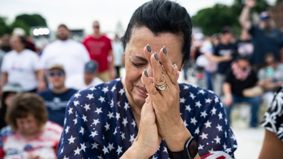LIVE: Thousands gather on National Mall for all-day “One Nation Under God” prayer rally