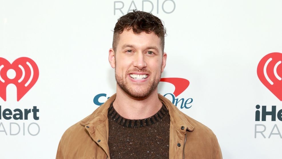 INGLEWOOD, CALIFORNIA - DECEMBER 03: (EDITORIAL USE ONLY) Clayton Echard attends iHeartRadio 102.7 KIIS FM's Jingle Ball 2021 presented by Capital One at The Forum on December 03, 2021 in Los Angeles, California. (Photo by Matt Winkelmeyer/Getty Images for iHeartRadio)