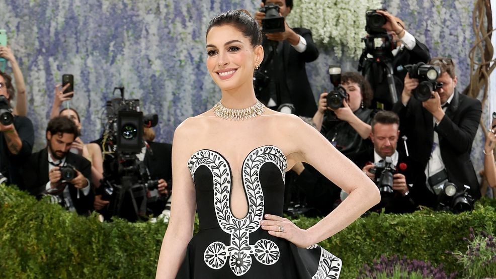 NEW YORK, NEW YORK - MAY 04: Anne Hathaway attends the 2026 Met Gala celebrating "Costume Art" at the Metropolitan Museum of Art on May 04, 2026 in New York City. (Photo by Mike Coppola/Getty Images)