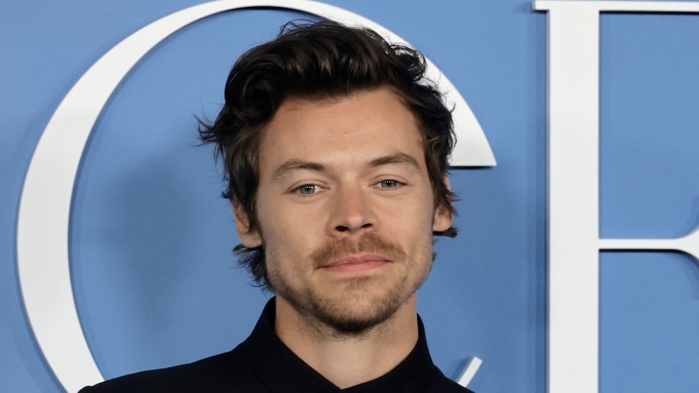 LOS ANGELES, CALIFORNIA - NOVEMBER 01: Harry Styles arrives at the Los Angeles premiere of "My Policeman" at Regency Bruin Theatre on November 01, 2022 in Los Angeles, California. (Photo by Kevin Winter/Getty Images)