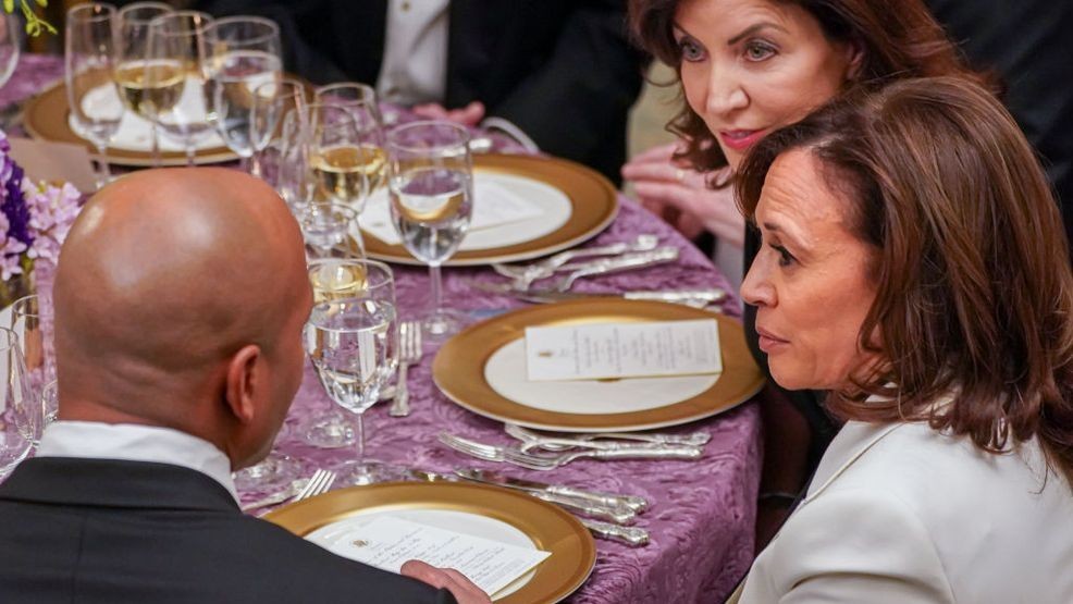 WASHINGTON, DC - FEBRUARY 11: (L-R) Governor Wes Moore of Maryland, U.S. Vice President Kamala Harris, and Governor Kathy Hochul of New York talk during a black-tie dinner in the State Dining Room at the White House on February 11, 2023 in Washington, DC. U.S. President Biden hosted the dinner as governors gathered in Washington for the National Governor's Association Winter Meeting. (Photo by Nathan Howard/Getty Images)