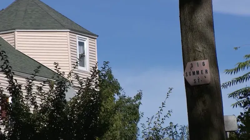 Woman found naked, malnourished after alleged six-week captivity in attic (WFXT via CNN Newsource)